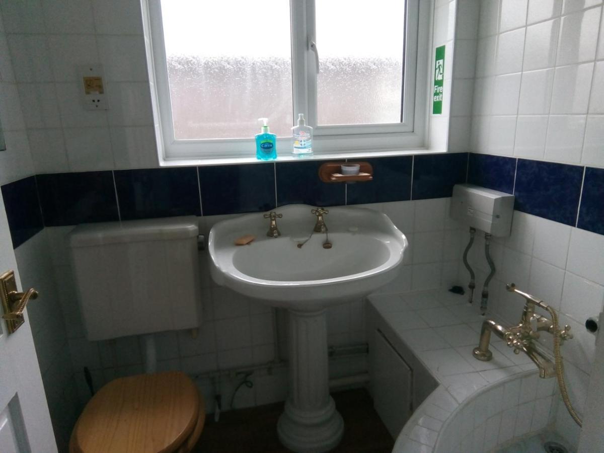 Chalet Shirls In Sheppey, Leysdown-on-Sea