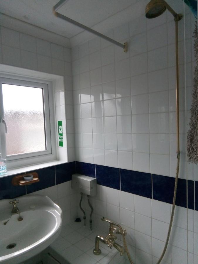 Chalet Shirls In Sheppey,